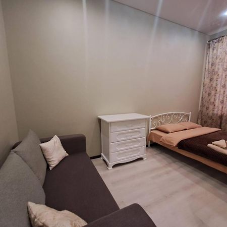 Viva Olive - Студия Со Спальней В Центре Kremenciuk Exterior foto