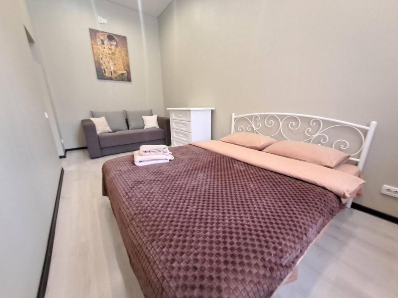 Viva Olive - Студия Со Спальней В Центре Kremenciuk Exterior foto