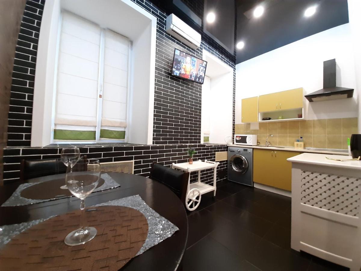 Viva Olive - Студия Со Спальней В Центре Kremenciuk Exterior foto